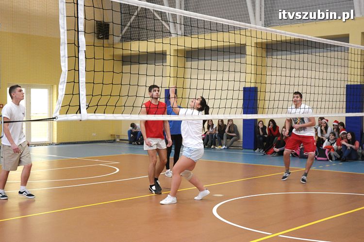  II Mikołajkowy Turniej Zjednoczonych Klubów Europejskich w Piłkę Siatkową