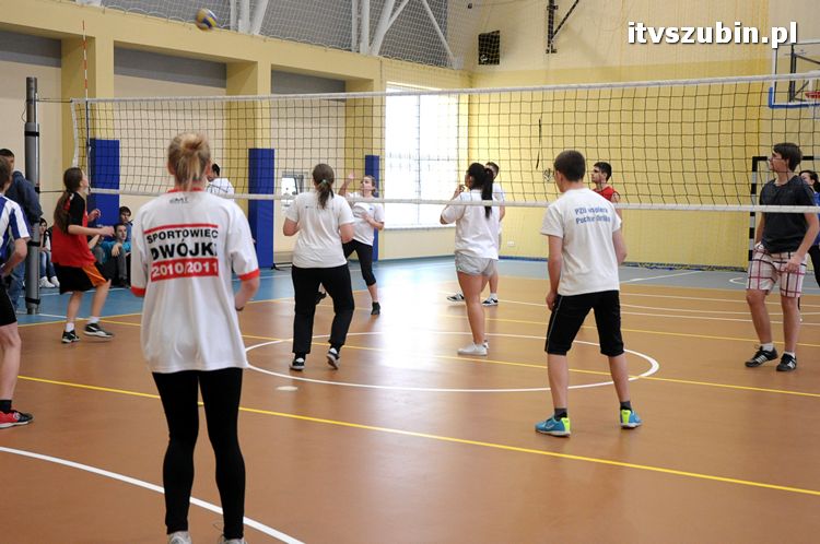  II Mikołajkowy Turniej Zjednoczonych Klubów Europejskich w Piłkę Siatkową