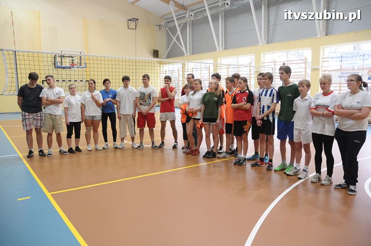  II Mikołajkowy Turniej Zjednoczonych Klubów Europejskich w Piłkę Siatkową