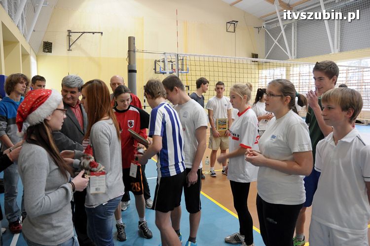  II Mikołajkowy Turniej Zjednoczonych Klubów Europejskich w Piłkę Siatkową