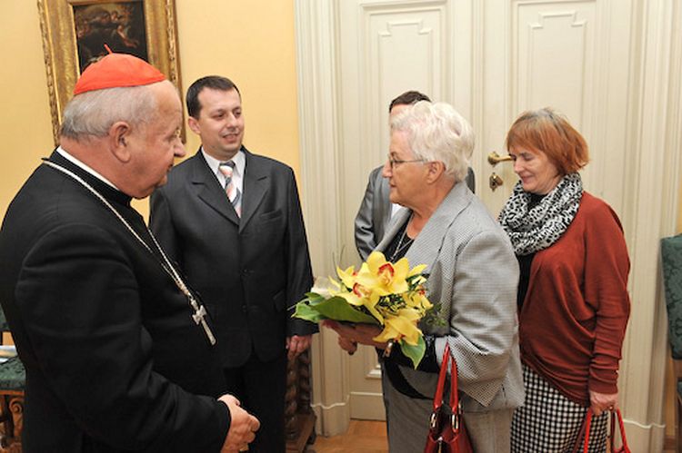 Relikwie bł. Jana Pawła II w parafii św. Mikołaja w Szaradowie