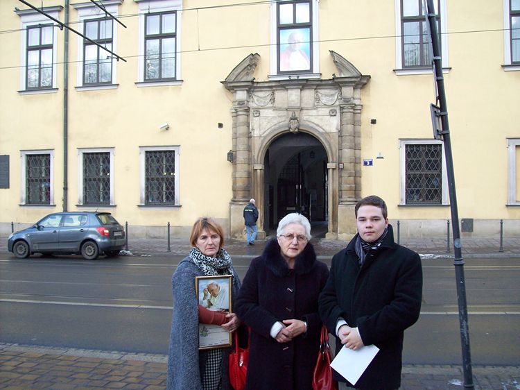 Relikwie bł. Jana Pawła II w parafii św. Mikołaja w Szaradowie