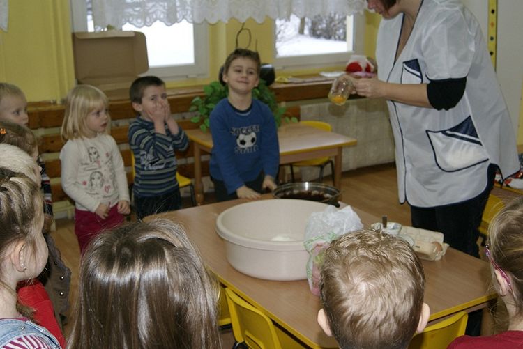 Przedświąteczne przygotowania u Żabek i Gumisiów