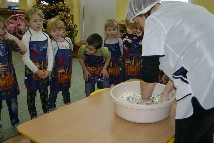 Przedświąteczne przygotowania u Żabek i Gumisiów