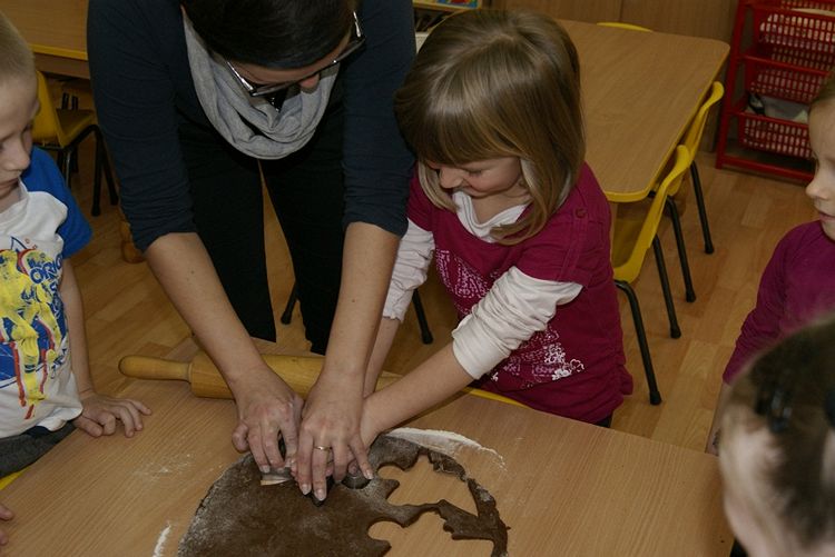 Przedświąteczne przygotowania u Żabek i Gumisiów