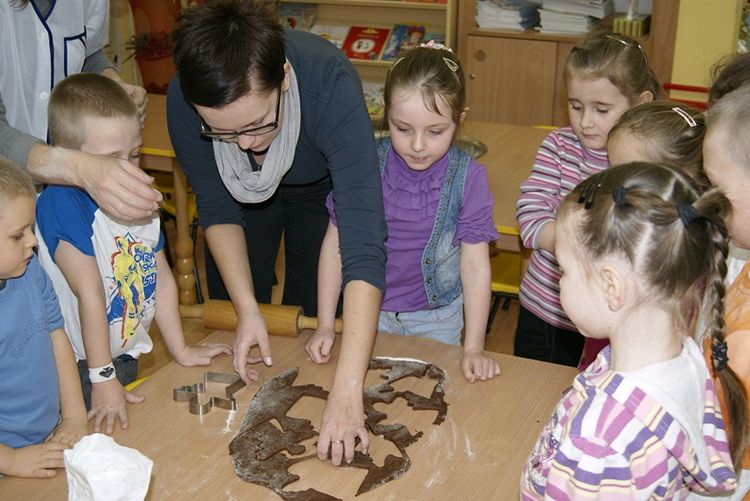 Przedświąteczne przygotowania u Żabek i Gumisiów