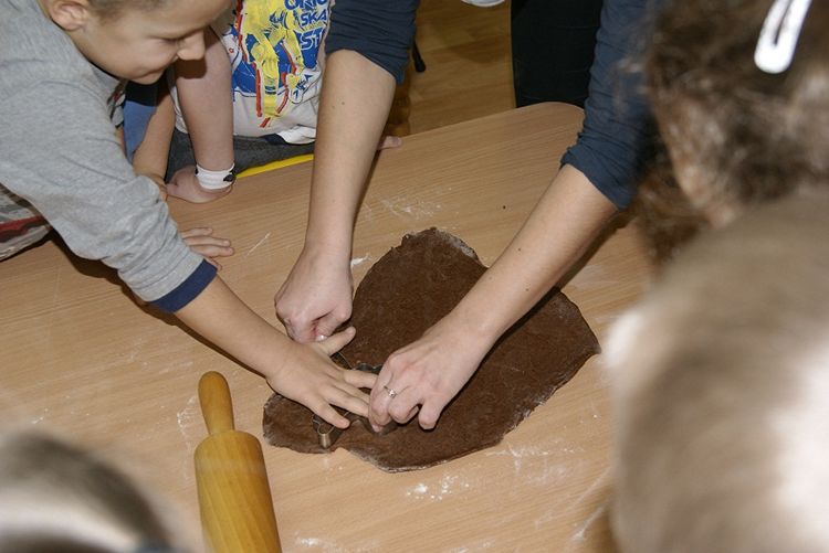 Przedświąteczne przygotowania u Żabek i Gumisiów