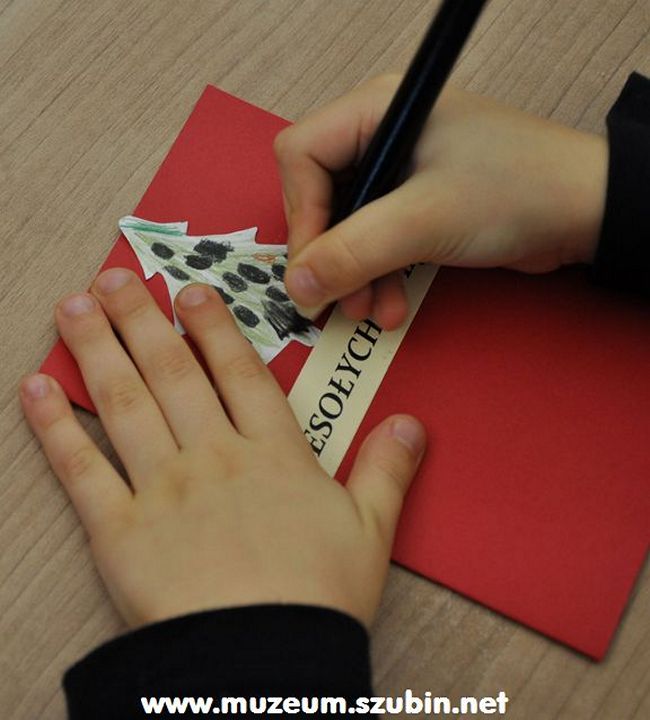 Tygryski w muzealnych murach wykonywały kartki świąteczne