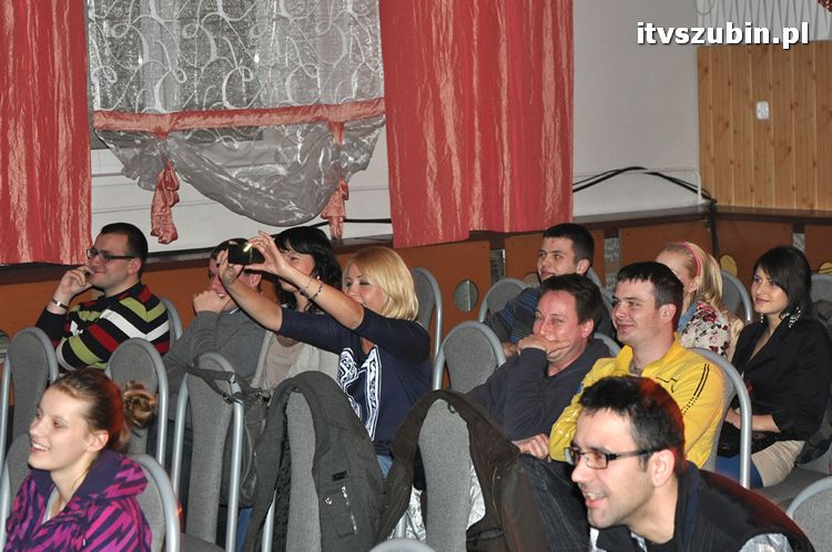 Kabaret Porażeni poraził szubińską publiczność [FILMIK]