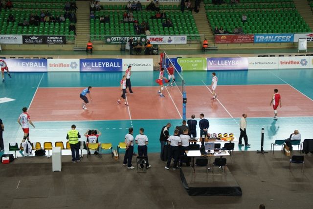 Uczniowie ZS Szubin na meczu Delekty Bydgoszcz