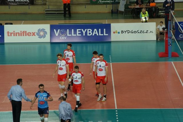 Uczniowie ZS Szubin na meczu Delekty Bydgoszcz