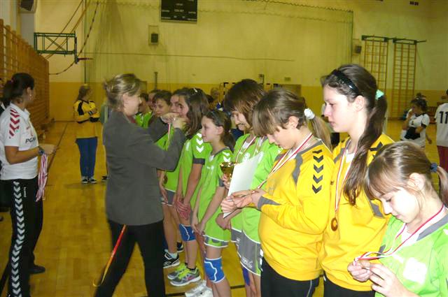Finał Wojewódzki Igrzysk Młodzieży Szkolnej w Mini Piłce Ręcznej Dziewcząt