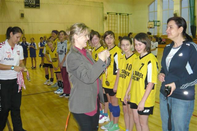 Finał Wojewódzki Igrzysk Młodzieży Szkolnej w Mini Piłce Ręcznej Dziewcząt