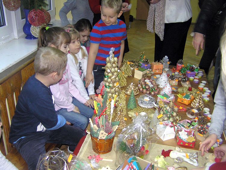 Kiermasz Świąteczny w szubińskiej dwójce