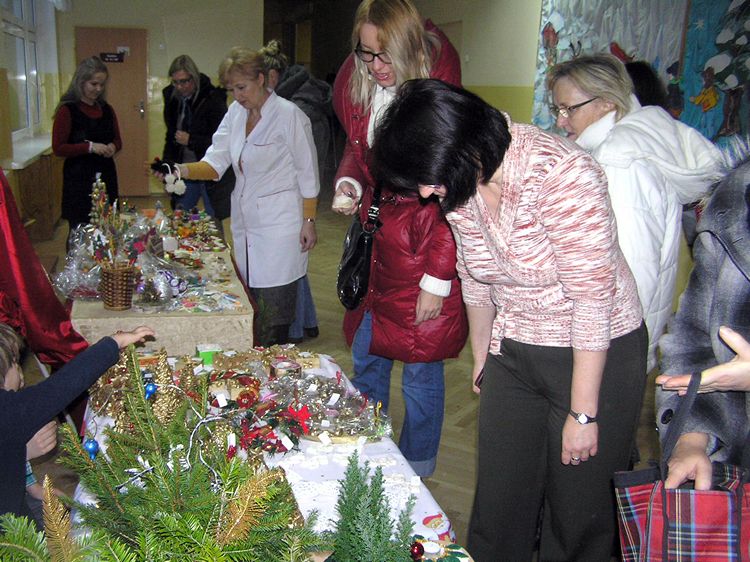 Kiermasz Świąteczny w szubińskiej dwójce