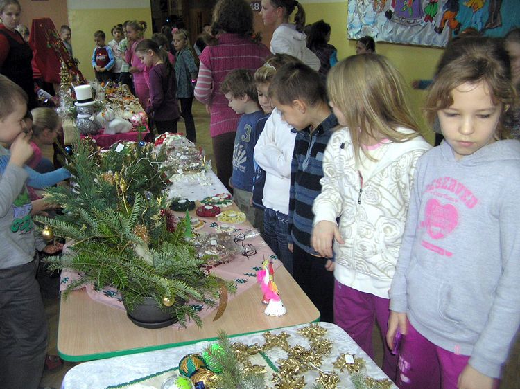 Kiermasz Świąteczny w szubińskiej dwójce