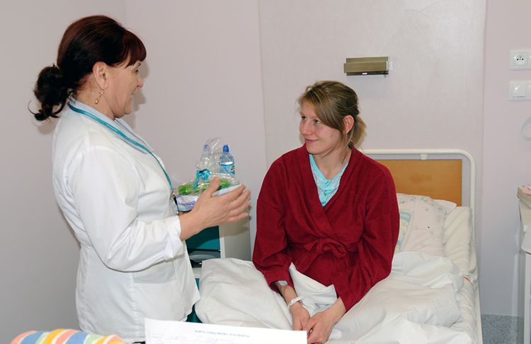 Przyszłe mamy rodzą już w wyremontowanym oddziale Położnictwa i Neonatologii w szubińskim szpitalu