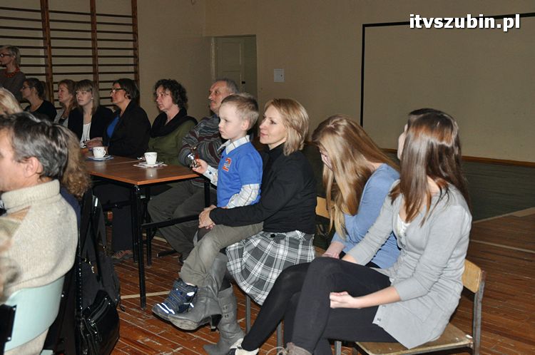 Wspólne kolędowanie w murach Gimnazjum nr 1 w Szubinie