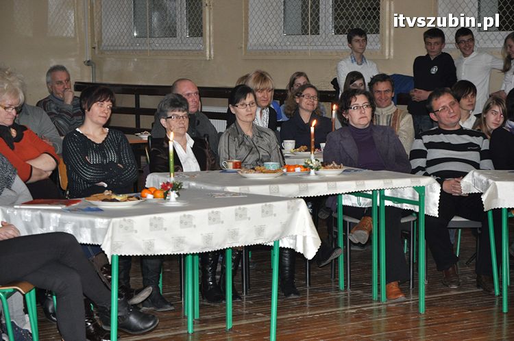 Wspólne kolędowanie w murach Gimnazjum nr 1 w Szubinie