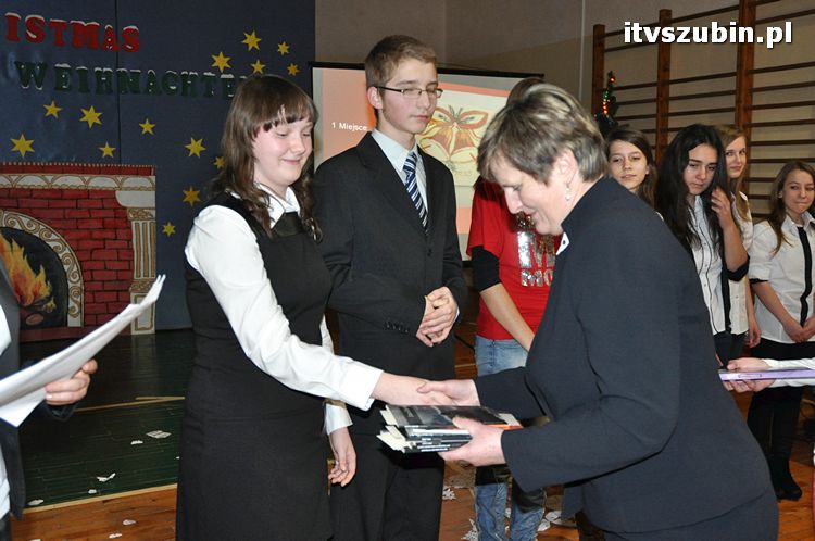 Wspólne kolędowanie w murach Gimnazjum nr 1 w Szubinie