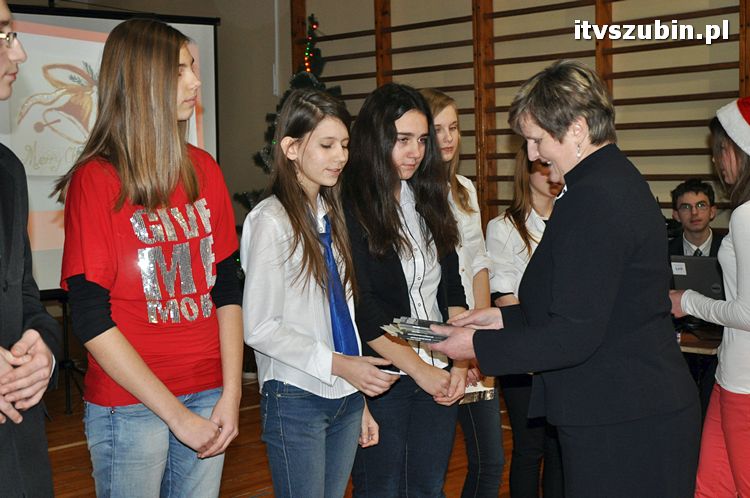 Wspólne kolędowanie w murach Gimnazjum nr 1 w Szubinie