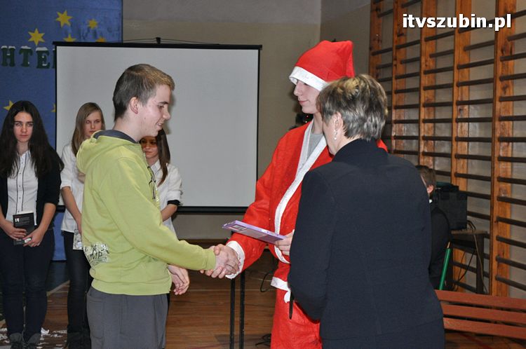 Wspólne kolędowanie w murach Gimnazjum nr 1 w Szubinie