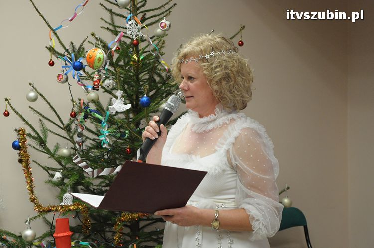 Spotkanie wigilijne w MGOPS w Szubinie dla podopiecznych