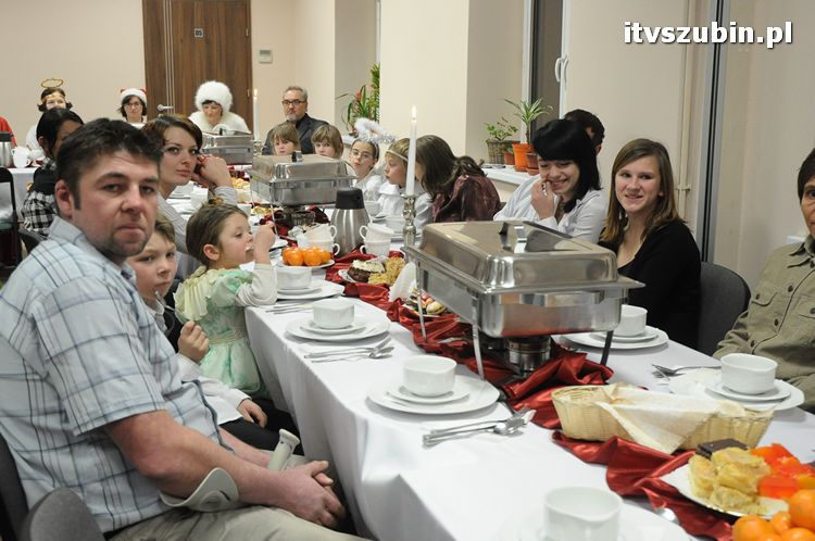 Spotkanie wigilijne w MGOPS w Szubinie dla podopiecznych