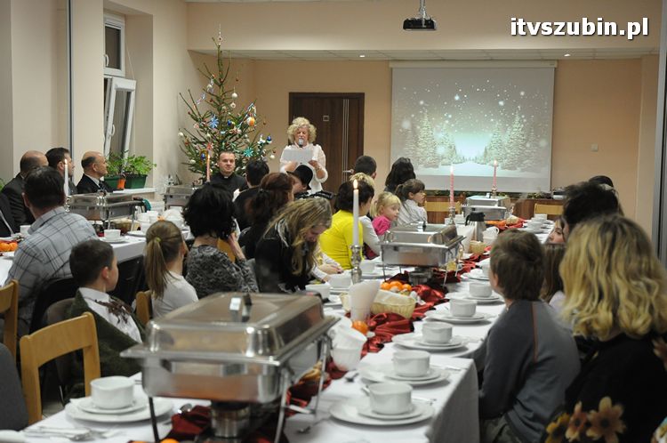 Spotkanie wigilijne w MGOPS w Szubinie dla podopiecznych