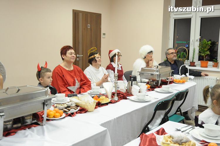 Spotkanie wigilijne w MGOPS w Szubinie dla podopiecznych