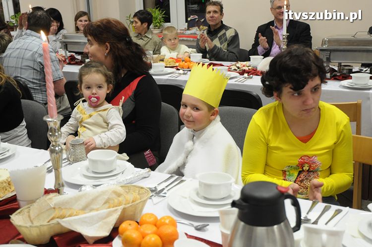 Spotkanie wigilijne w MGOPS w Szubinie dla podopiecznych