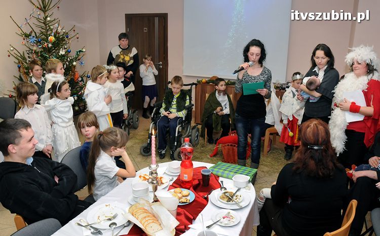 Spotkanie wigilijne w MGOPS w Szubinie dla podopiecznych