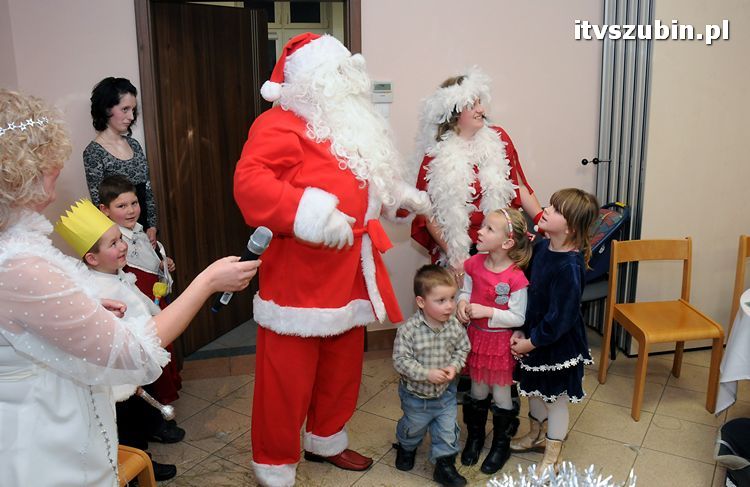 Spotkanie wigilijne w MGOPS w Szubinie dla podopiecznych
