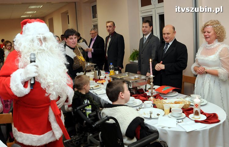 Spotkanie wigilijne w MGOPS w Szubinie dla podopiecznych