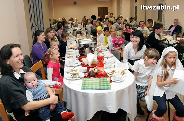 Spotkanie wigilijne w MGOPS w Szubinie dla podopiecznych