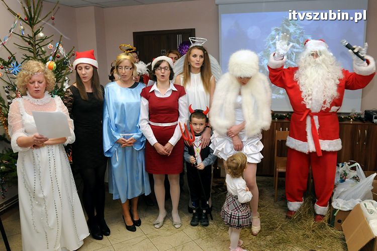 Spotkanie wigilijne w MGOPS w Szubinie dla podopiecznych