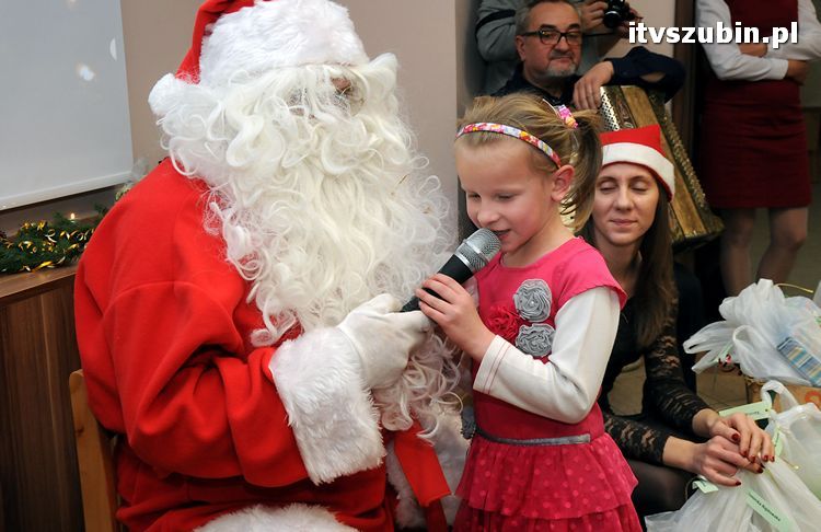 Spotkanie wigilijne w MGOPS w Szubinie dla podopiecznych