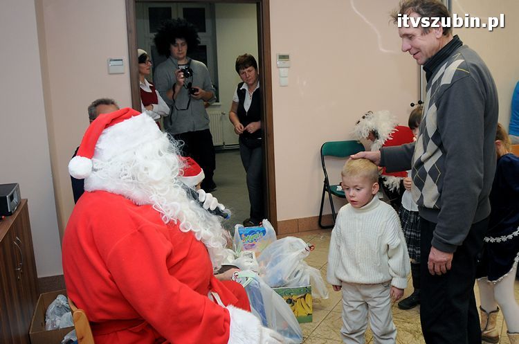 Spotkanie wigilijne w MGOPS w Szubinie dla podopiecznych