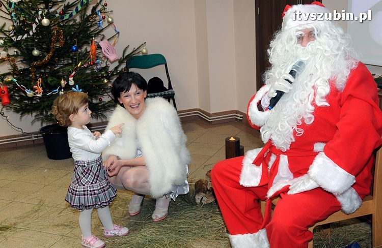 Spotkanie wigilijne w MGOPS w Szubinie dla podopiecznych
