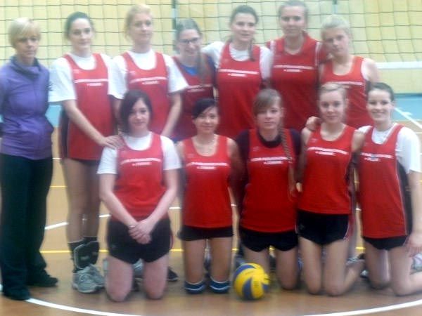 Siatkarki z ILO w Nakle Mistrzyniami Powiatu Nakielskiego