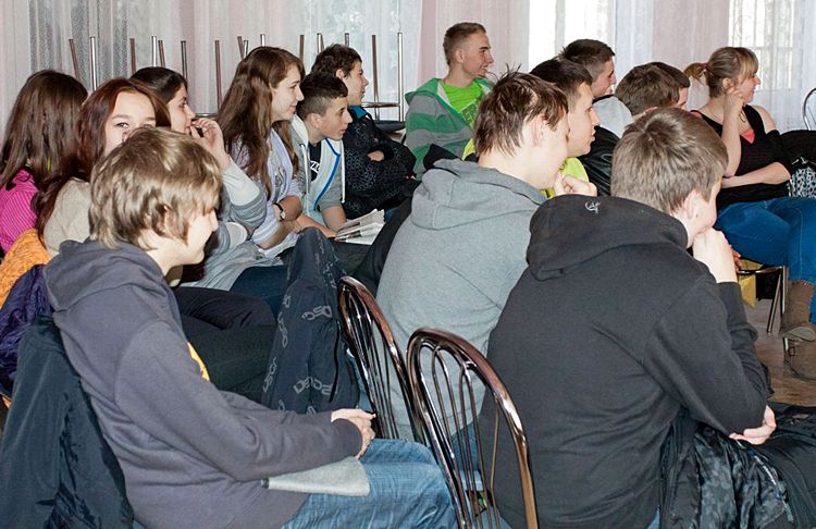 Teatr zwierciadłem życia