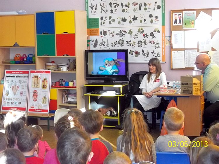 Przedszkolaki poznają doktora Ząbka i legendę Zębolandii