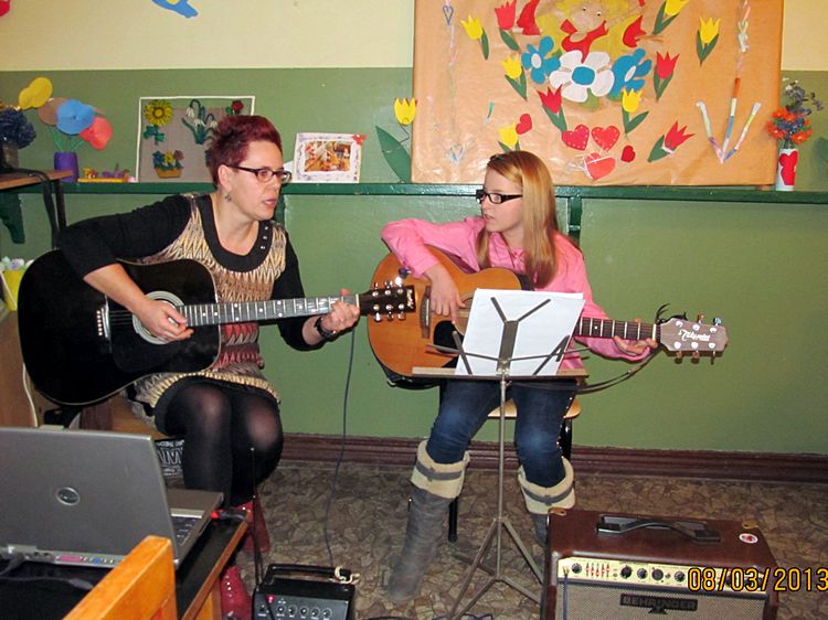 Koncertowy Dzień Kobiet w Słonawach [FILM]