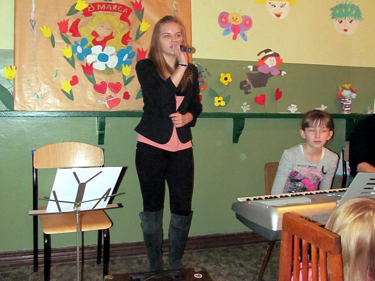 Koncertowy Dzień Kobiet w Słonawach [FILM]