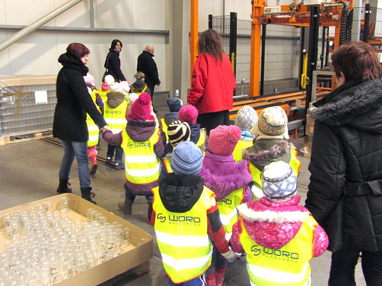 Mali turyści zwiedzili Hutę Szkła w Turze