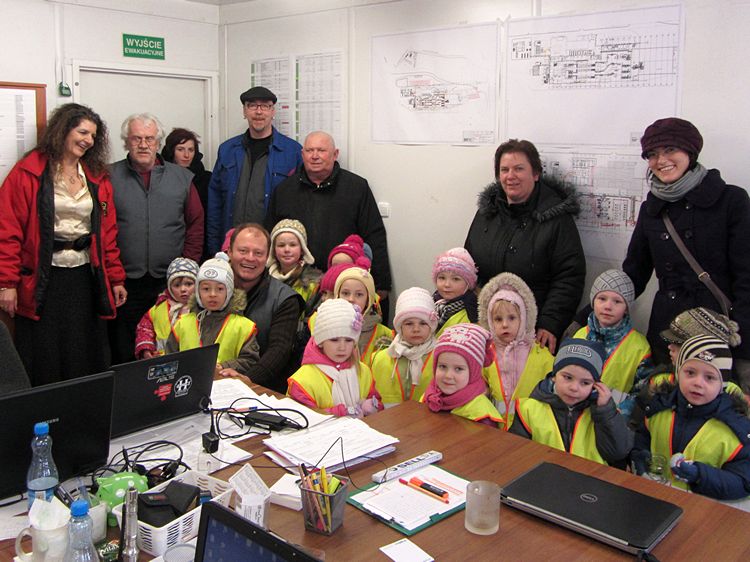 Mali turyści zwiedzili Hutę Szkła w Turze