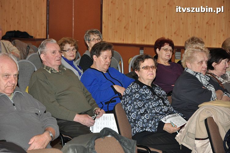 Seniorzy do szkoły - ruszył Uniwersytet Trzeciego Wieku w SDK