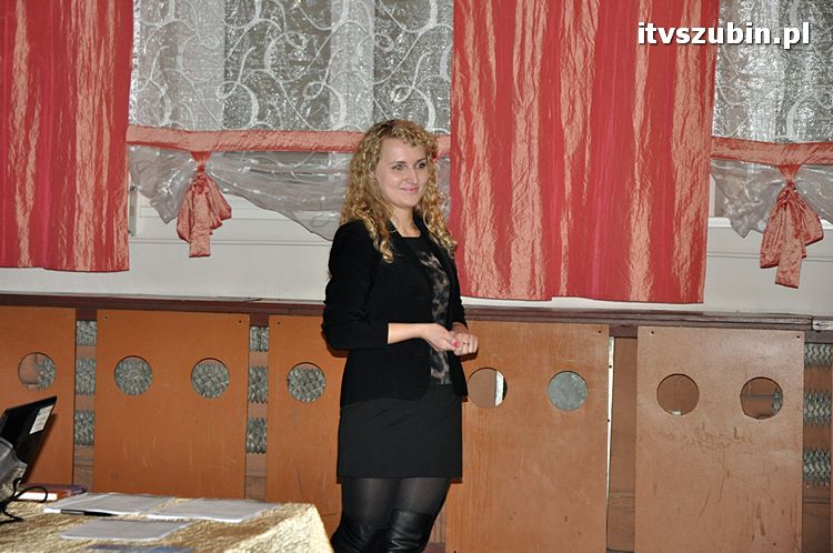 Seniorzy do szkoły - ruszył Uniwersytet Trzeciego Wieku w SDK