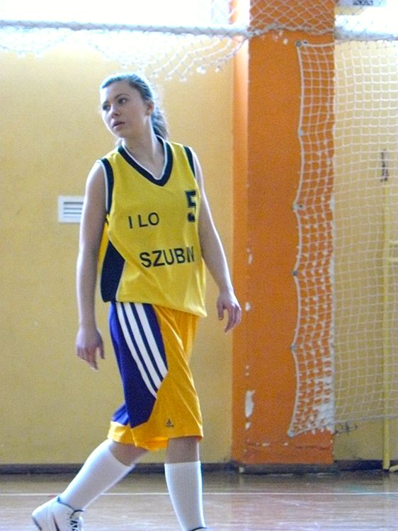 Licealistki z Szubina VI w województwie w piłce koszykowej