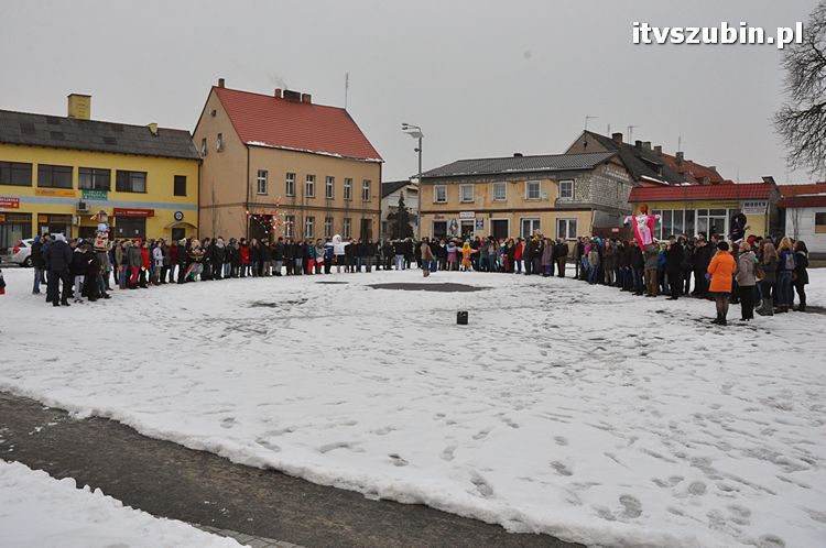 Pożegnanie zimy przez uczniów Gimnazjum nr 1 w Szubinie [FILM i FOTO]